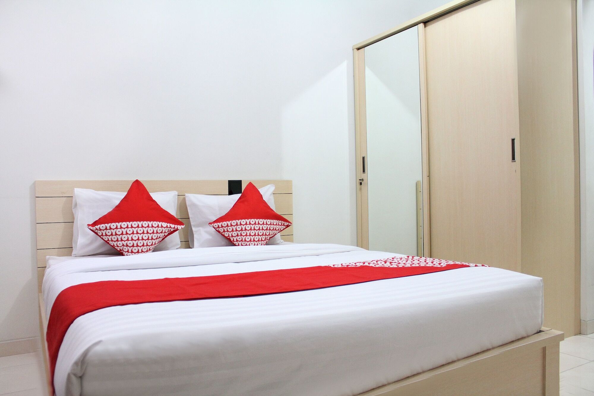 Oyo 266 Margonda Residence 5 Depok Exterior photo